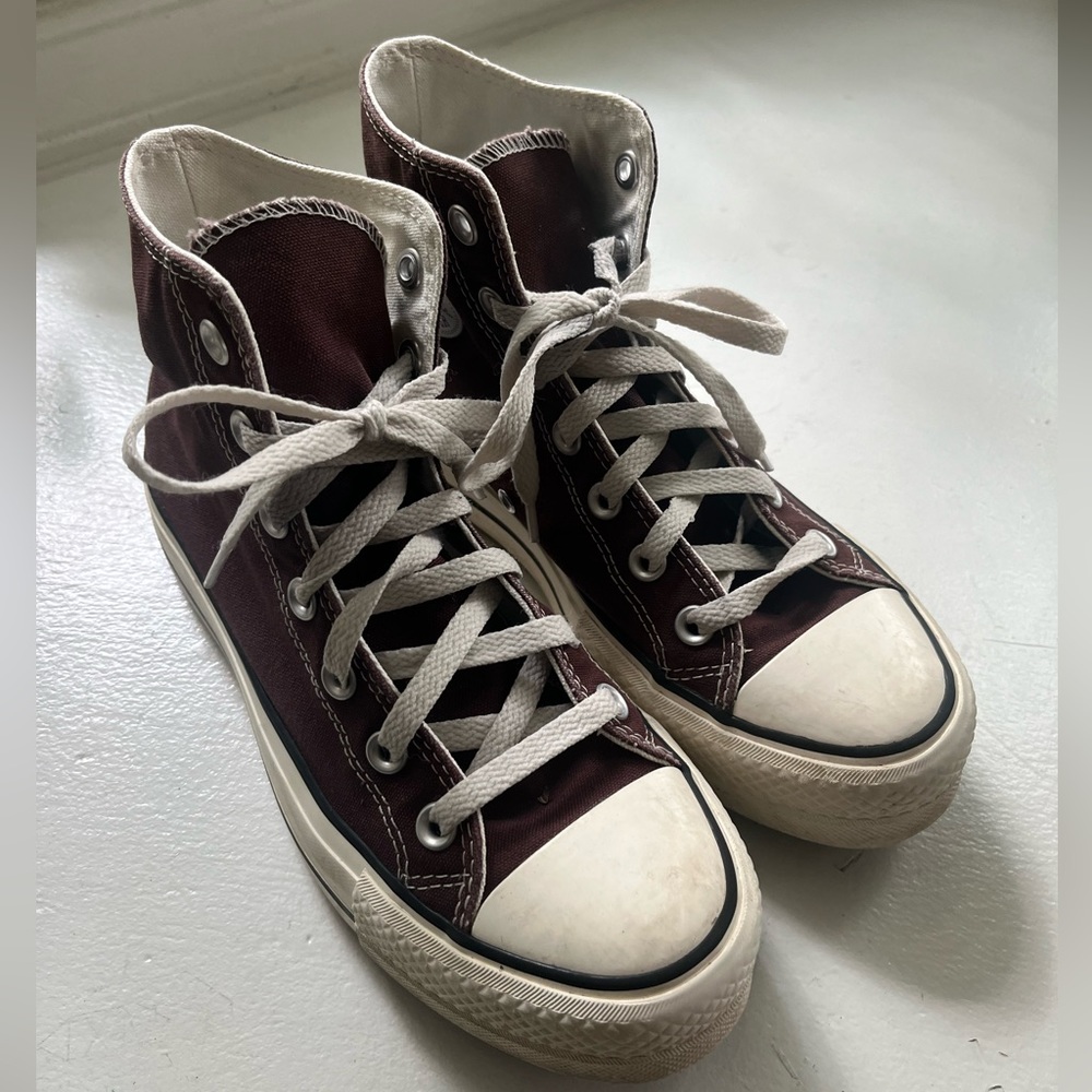 brown platform converse , women’s size 7